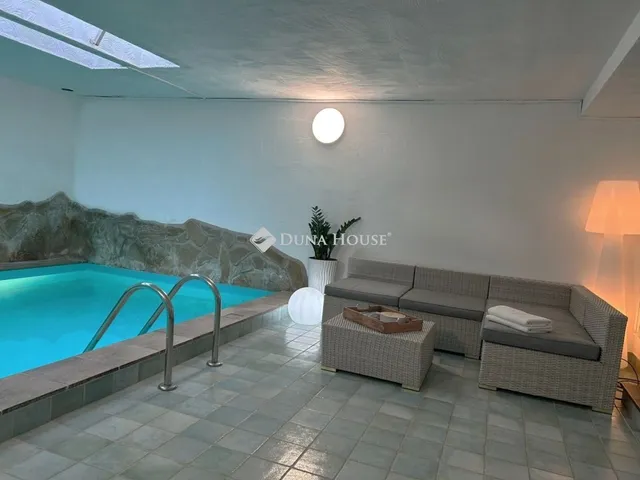 Eladó ház Budapest III. kerület 264 nm