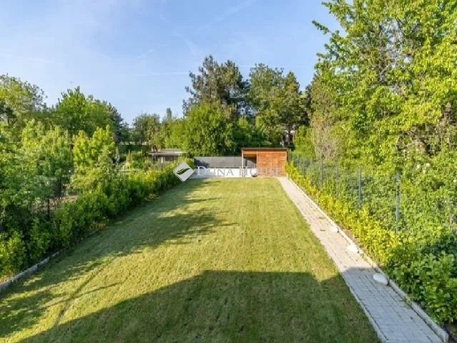 Eladó lakás Budapest III. kerület, Ürömhegy 220 nm