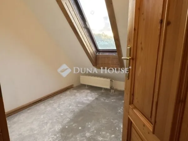 Eladó lakás Budapest III. kerület 105 nm