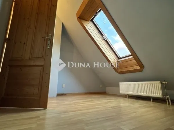 Eladó lakás Budapest III. kerület 105 nm