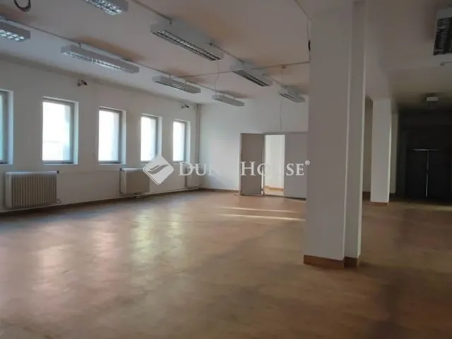 Eladó kereskedelmi és ipari ingatlan Budapest III. kerület, Kaszásdűlő 9080 nm