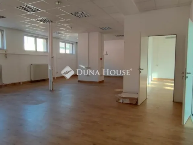 Eladó kereskedelmi és ipari ingatlan Budapest III. kerület, Kaszásdűlő 9080 nm
