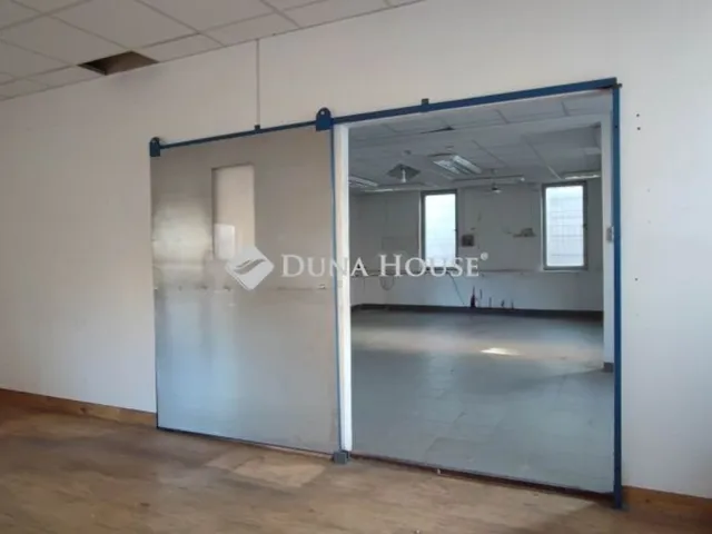 Eladó kereskedelmi és ipari ingatlan Budapest III. kerület, Kaszásdűlő 9080 nm