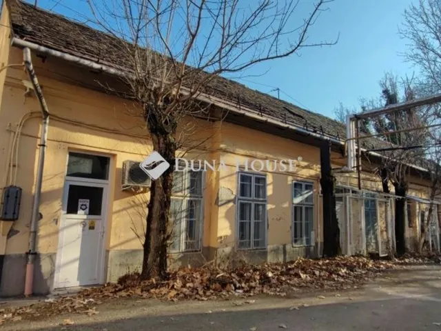 Eladó kereskedelmi és ipari ingatlan Budapest III. kerület, Kaszásdűlő 9080 nm