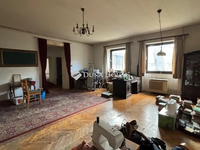 Eladó ház Budapest IV. kerület, Újpest 201 nm