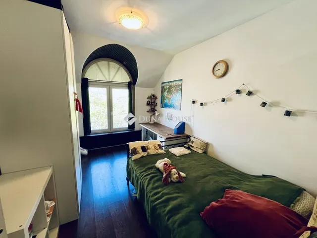 Eladó ház Budapest IV. kerület, Újpest 220 nm