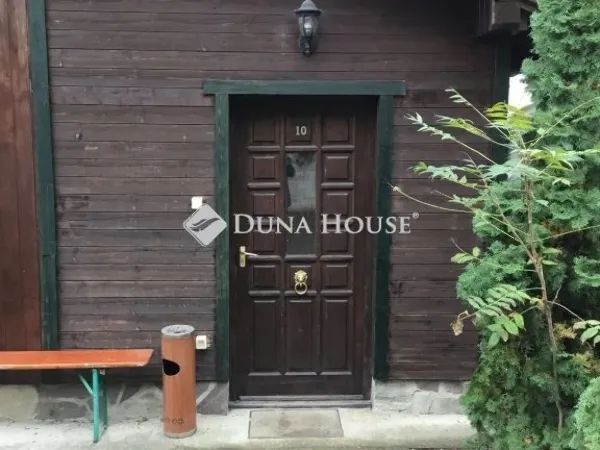 Eladó kereskedelmi és ipari ingatlan Budapest IV. kerület, Újpest 840 nm