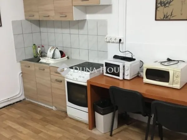 Eladó kereskedelmi és ipari ingatlan Budapest IV. kerület, Újpest 840 nm