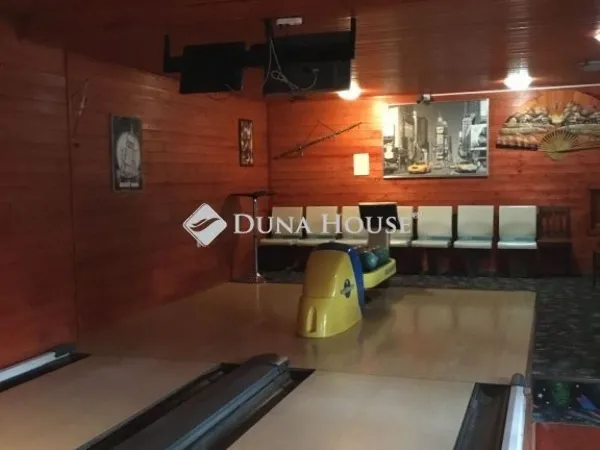 Eladó kereskedelmi és ipari ingatlan Budapest IV. kerület, Újpest 840 nm