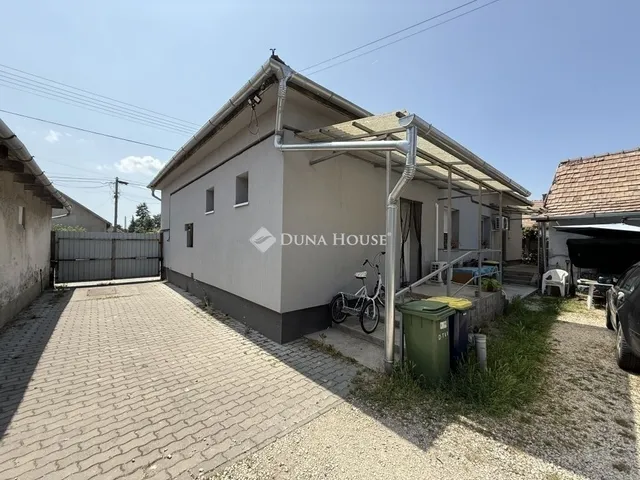 Eladó lakás Monor 137 nm