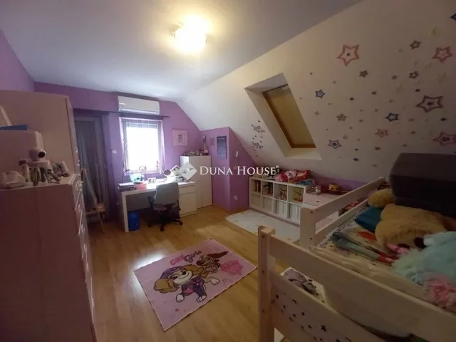 Eladó ház Vecsés 265 nm