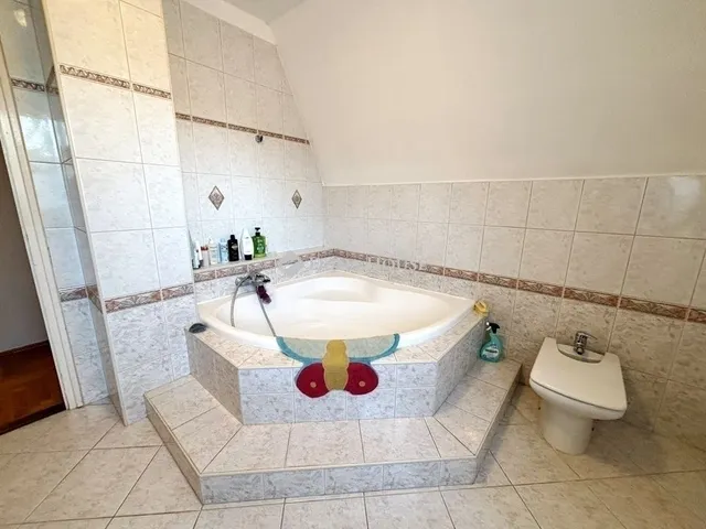 Eladó ház Budapest III. kerület 180 nm