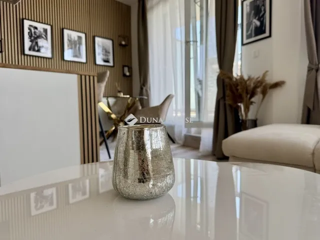 Eladó lakás Budapest III. kerület 104 nm