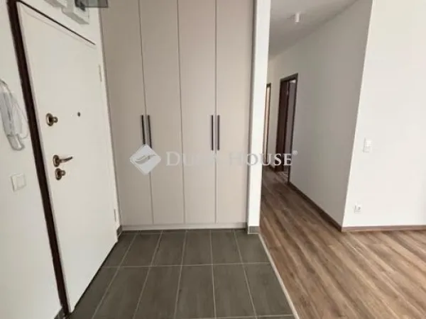 Eladó lakás Budapest III. kerület 95 nm