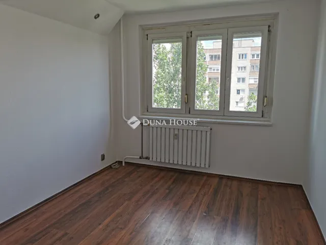 Eladó lakás Budapest III. kerület 66 nm