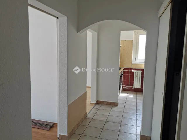 Eladó lakás Budapest III. kerület 66 nm