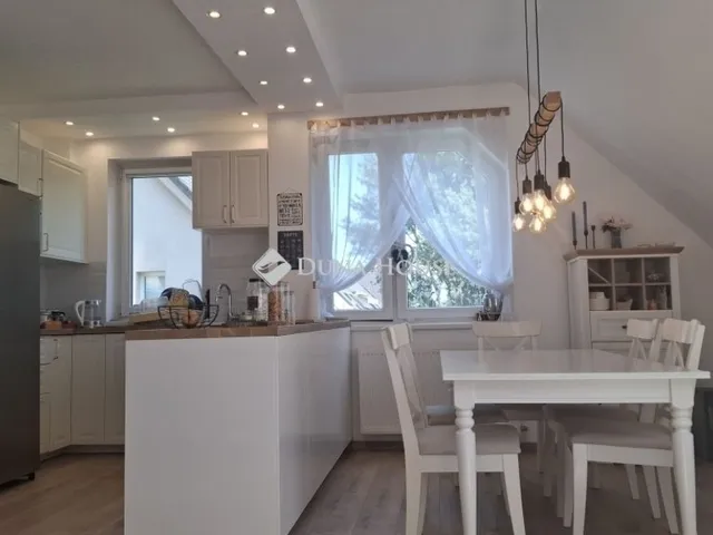 Eladó lakás Budapest III. kerület 145 nm