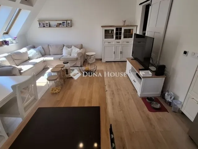 Eladó lakás Budapest III. kerület 145 nm