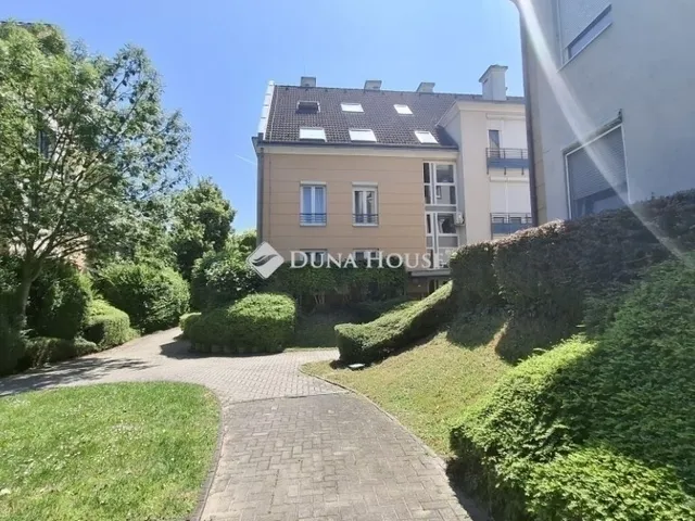 Eladó lakás Budapest III. kerület 145 nm