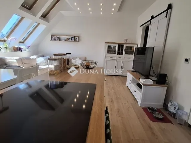 Eladó lakás Budapest III. kerület 145 nm