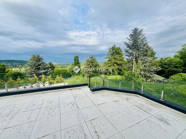 Eladó lakás Budapest III. kerület, Testvérhegy 185 nm
