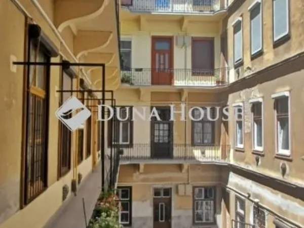 Eladó lakás Budapest VI. kerület 46 nm