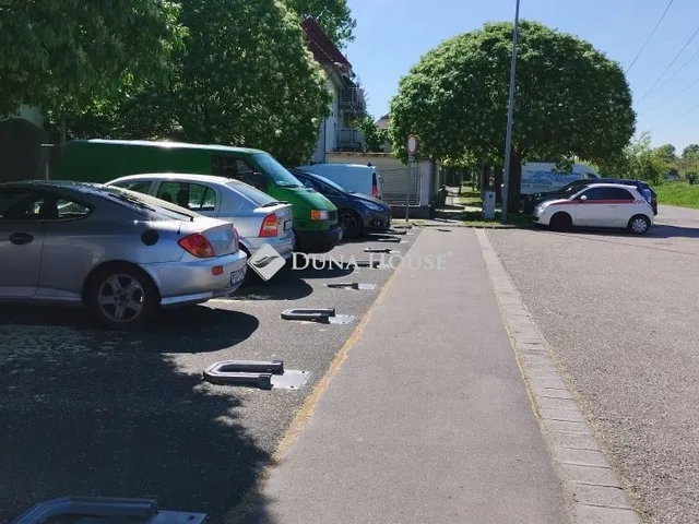 Eladó kereskedelmi és ipari ingatlan Budapest XIV. kerület, Zugló 129 nm