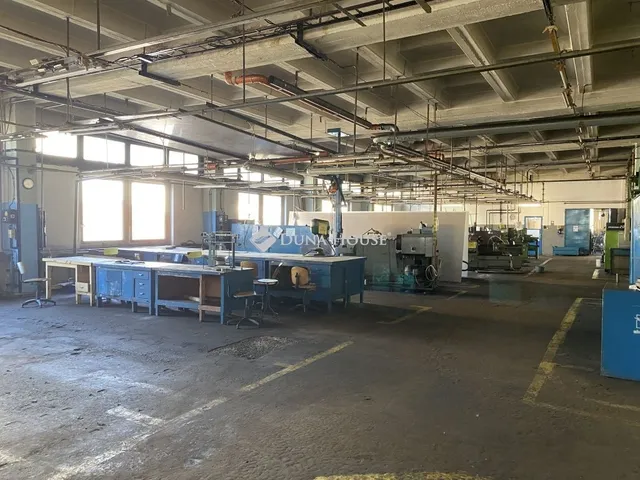 Eladó kereskedelmi és ipari ingatlan Budapest XIV. kerület 4393 nm