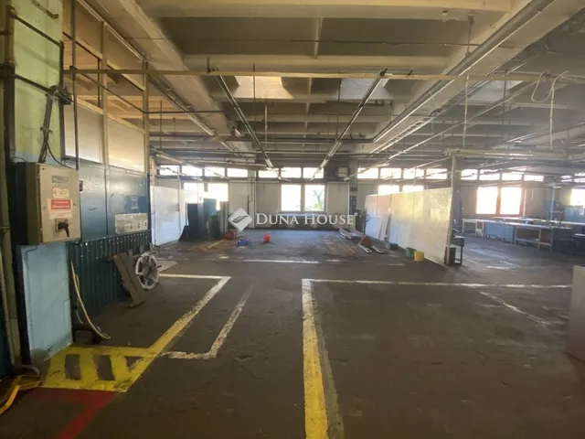Eladó kereskedelmi és ipari ingatlan Budapest XIV. kerület 4393 nm