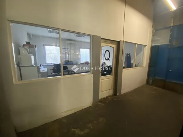 Eladó kereskedelmi és ipari ingatlan Budapest XIV. kerület 4393 nm