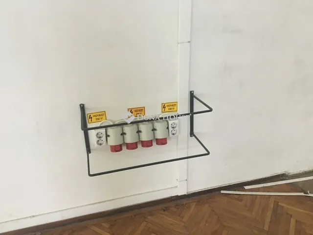 Eladó kereskedelmi és ipari ingatlan Budapest XIV. kerület 2000 nm