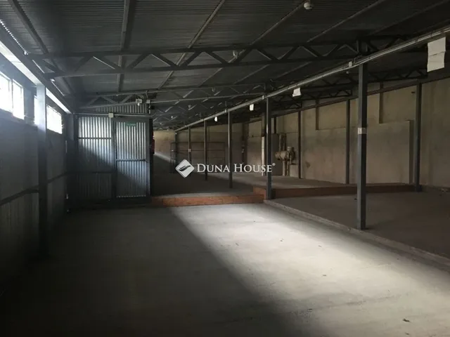 Eladó kereskedelmi és ipari ingatlan Budapest XIV. kerület 2000 nm