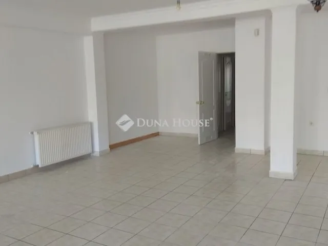 Eladó kereskedelmi és ipari ingatlan Budapest XIV. kerület 273 nm