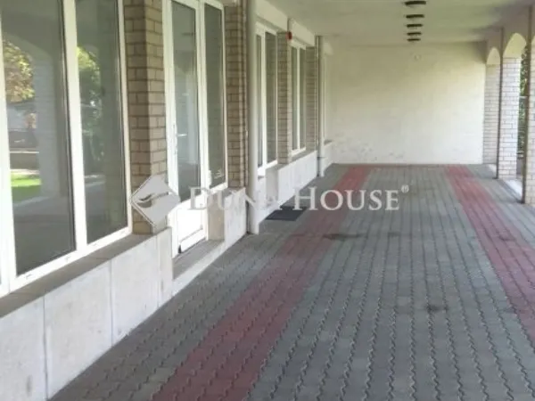 Eladó kereskedelmi és ipari ingatlan Budapest XIV. kerület 273 nm