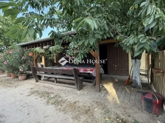 Eladó ház Vecsés 72 nm