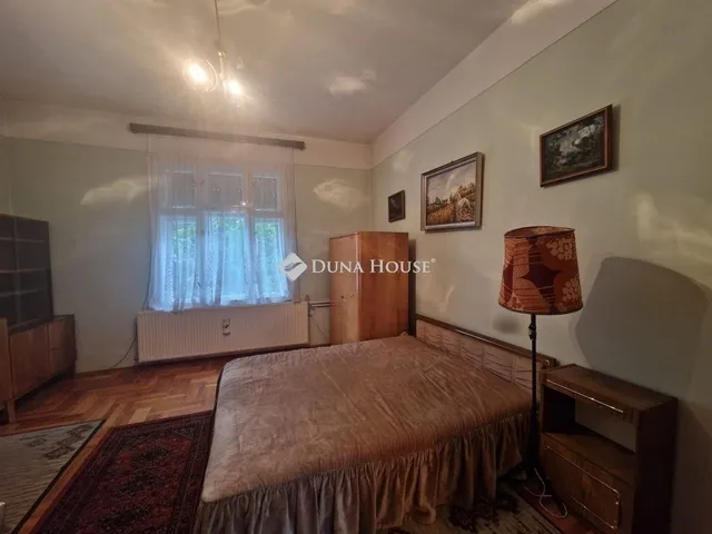 Eladó ház Budapest XVI. kerület, Sashalom 175 nm