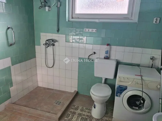 Eladó ház Dunaharaszti 300 nm