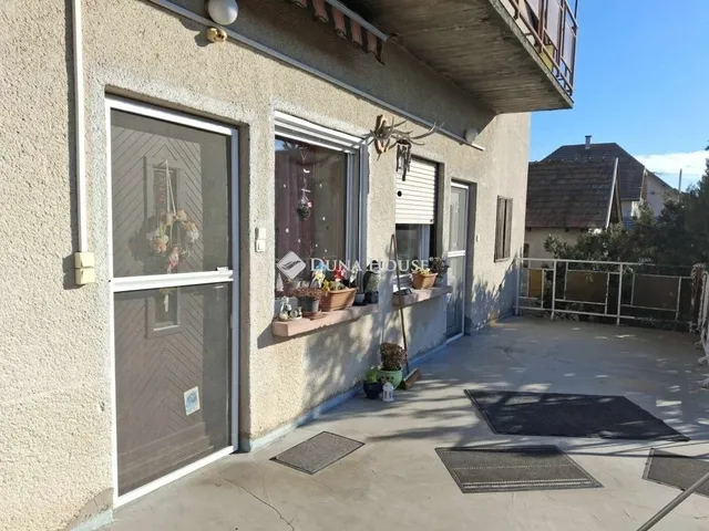 Eladó ház Dunaharaszti 300 nm