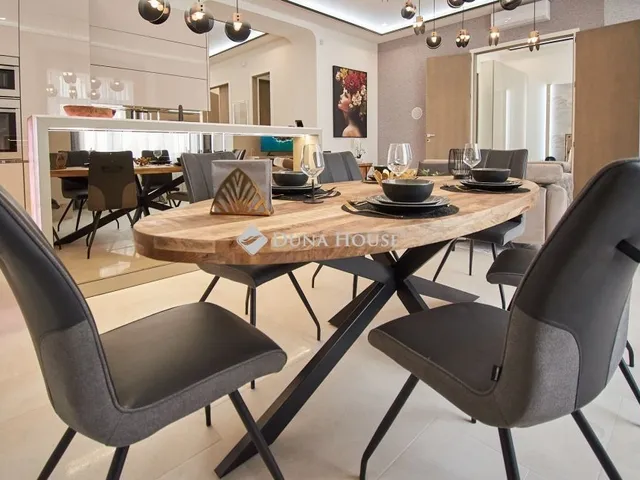 Eladó lakás Budapest V. kerület 105 nm