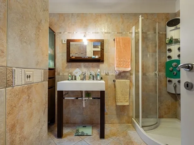 Eladó ház Budapest II. kerület 210 nm