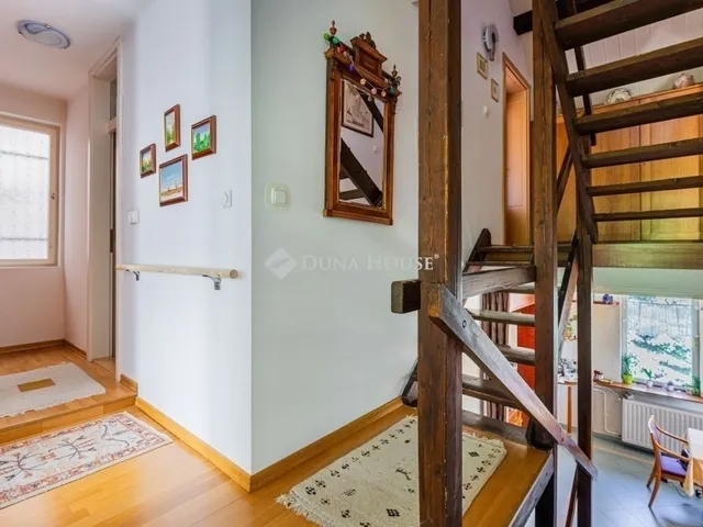 Eladó ház Budapest II. kerület 210 nm