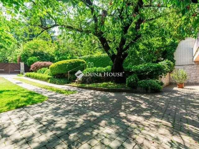 Eladó ház Budapest II. kerület 210 nm