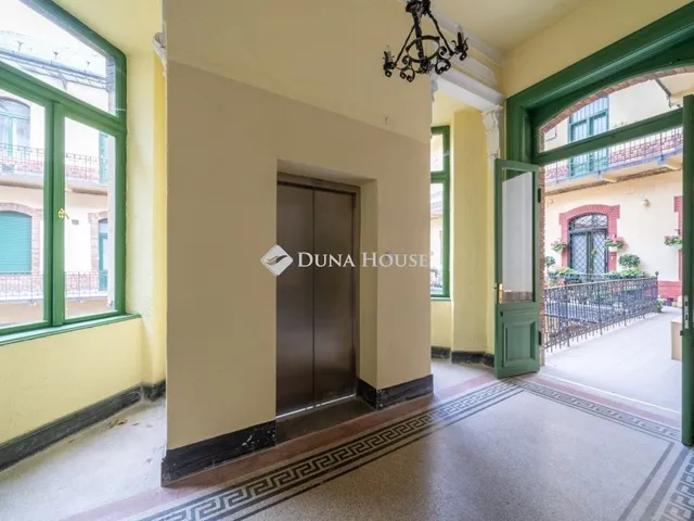 Eladó lakás Budapest V. kerület 100 nm