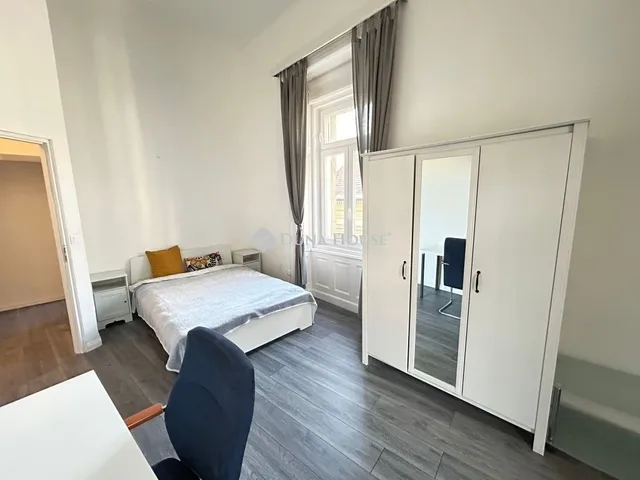 Eladó lakás Budapest V. kerület 100 nm