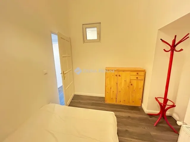 Eladó lakás Budapest V. kerület 100 nm