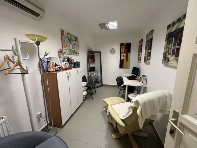 Eladó lakás Budapest IV. kerület, Újpest 332 nm