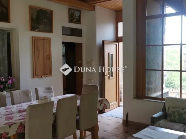 Eladó ház Budapest II. kerület 180 nm