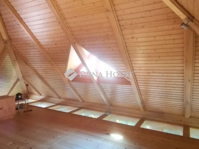 Eladó ház Budapest II. kerület 180 nm