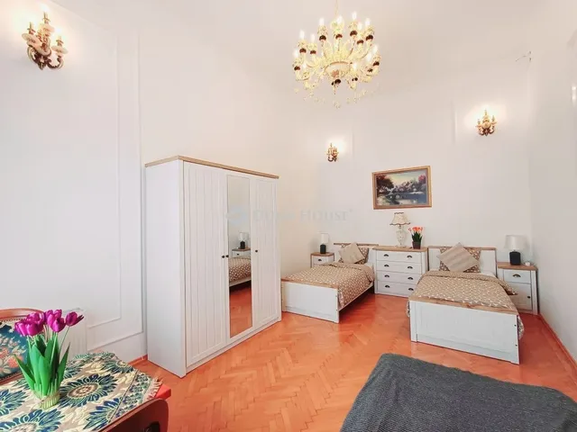 Eladó lakás Budapest V. kerület, Dél-Belváros 112 nm