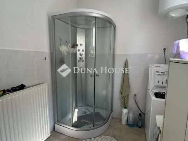 Eladó ház Monor 138 nm